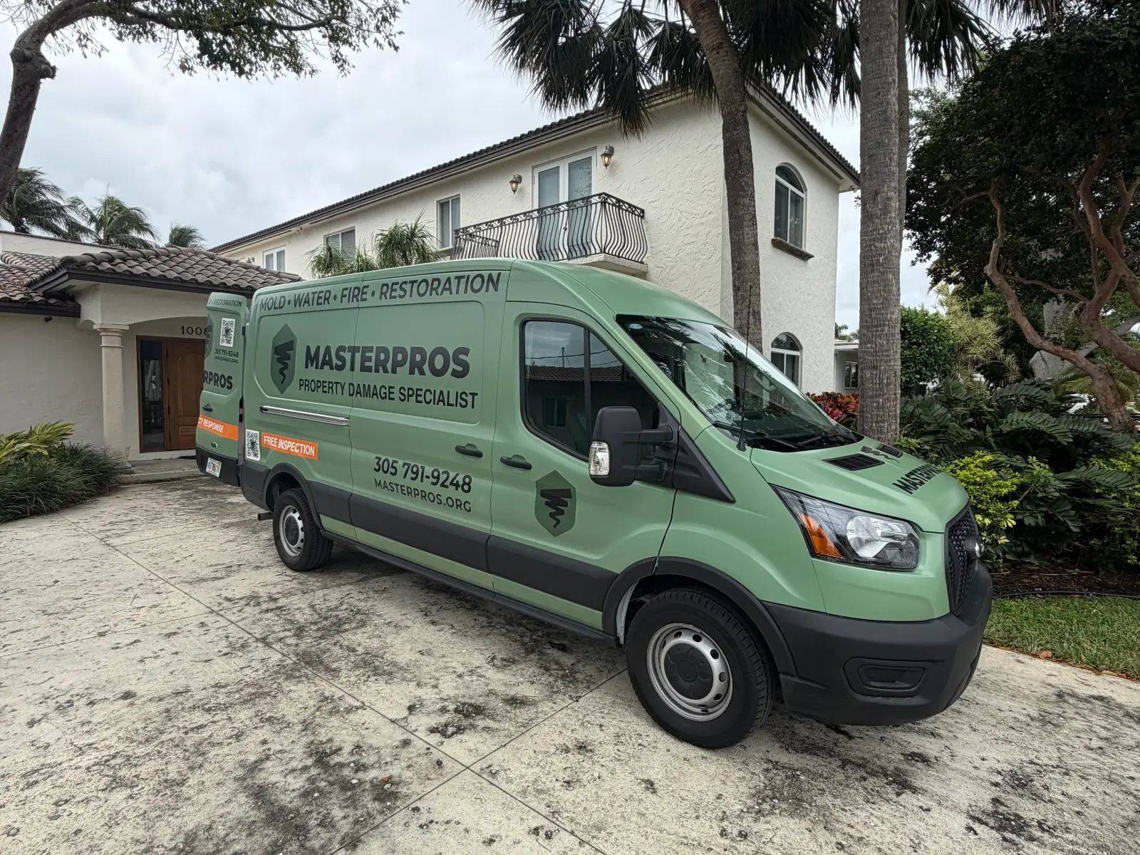 Masterpros restoration van on site for emergency response