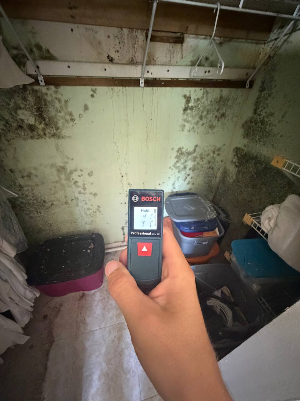 Measuring heavy mold contamination inside a closet in Miami
