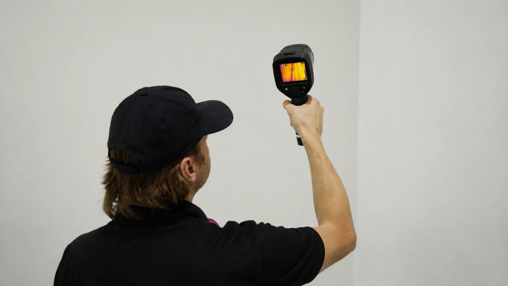 Leak Detection service hero image in South Florida